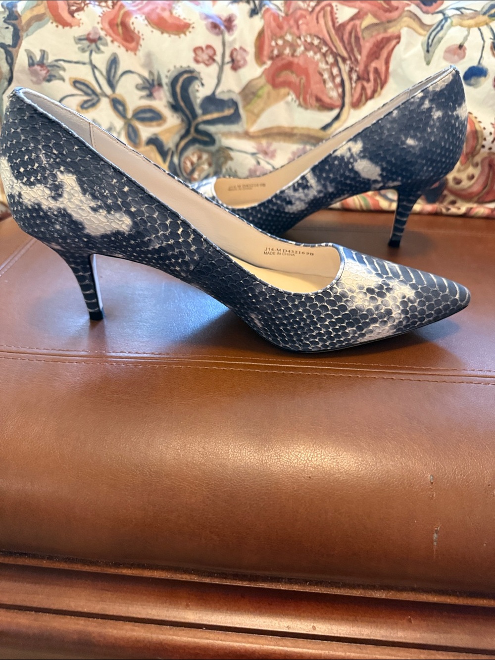 Cole Haan Blue-Gray Snake-Print Pointed Toe Pumps - Picture 4 of 6